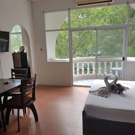 Doubleshot Guesthouse Jomtien Pattaya Dış mekan fotoğraf