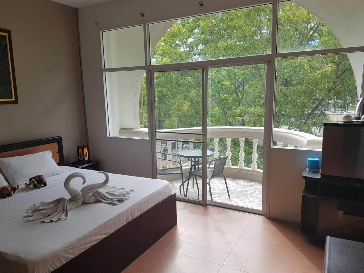 Doubleshot Guesthouse Jomtien Pattaya Dış mekan fotoğraf